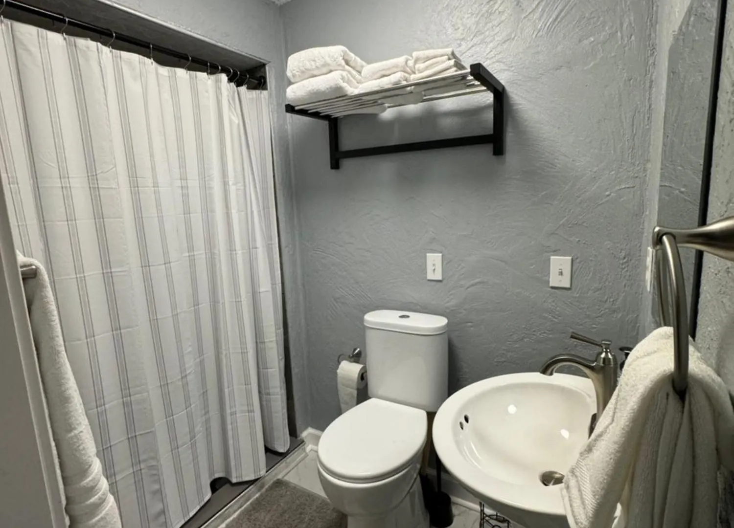 Direct Oceanfront No-Drive Beach Condo Daytona Beach